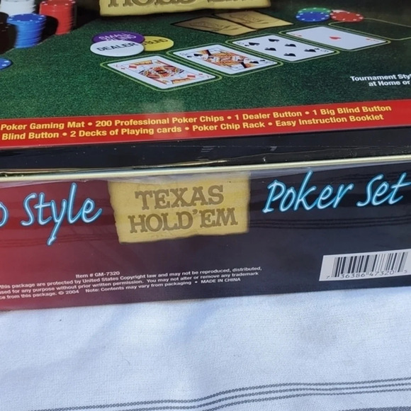 Texas Hold 'Em Poker set NWOT - Picture 4 of 7